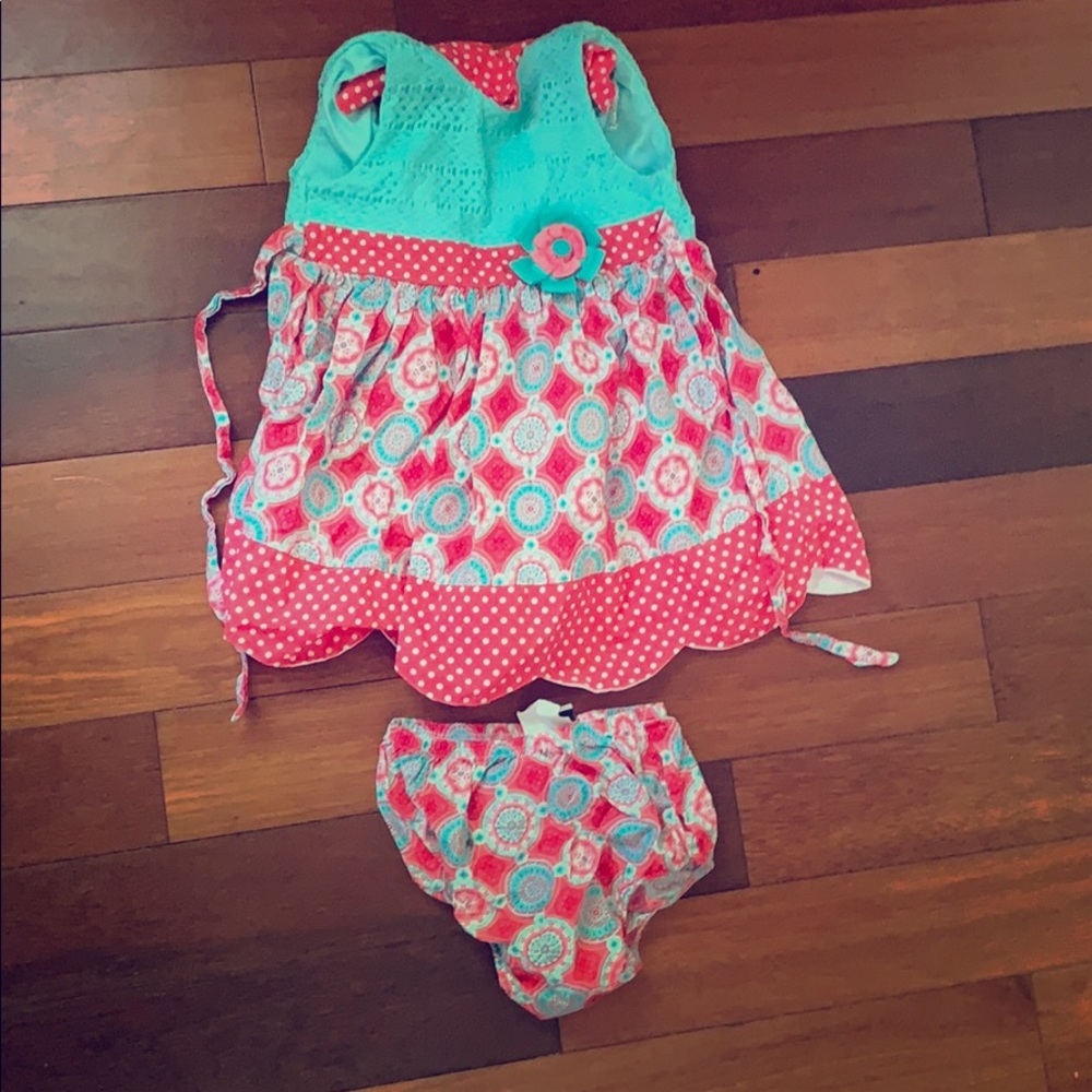 Super cute dress! 💛